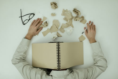 Cuide da Saúde Mental e do Burnout até no Dia do Trabalho.